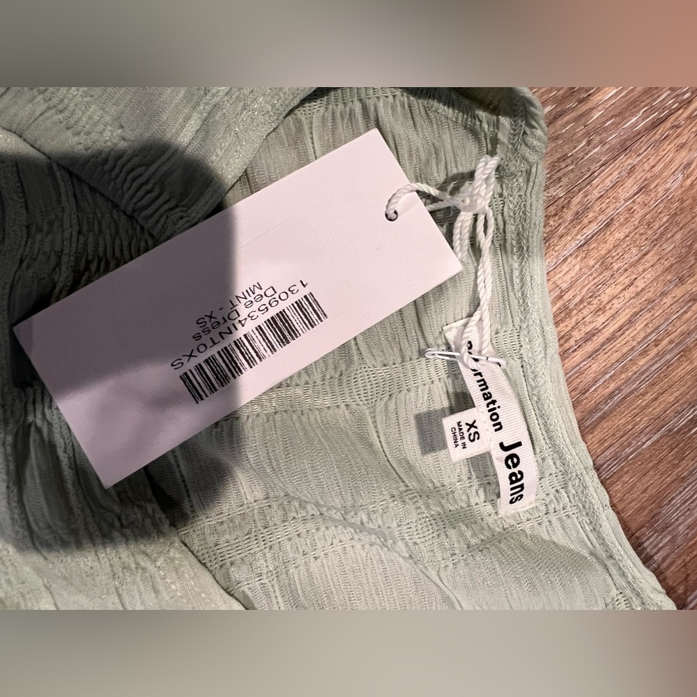Reformation XS gorgeous mint NWT